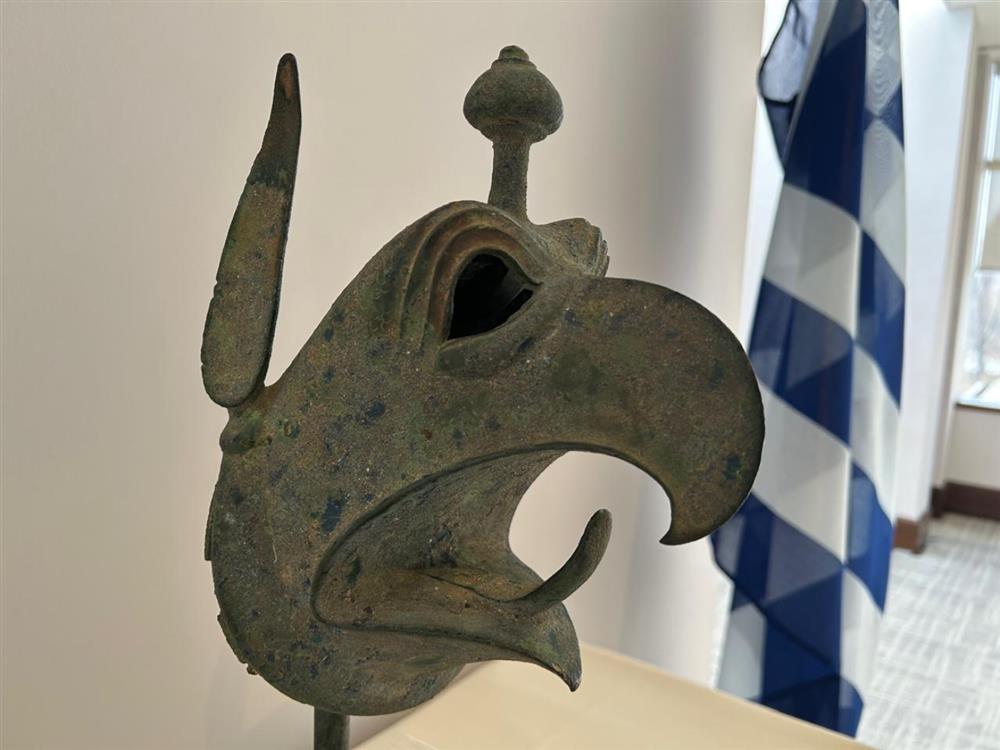 Χάλκινη κεφαλή γρύπα Χάλκινη κεφαλή γρύπα