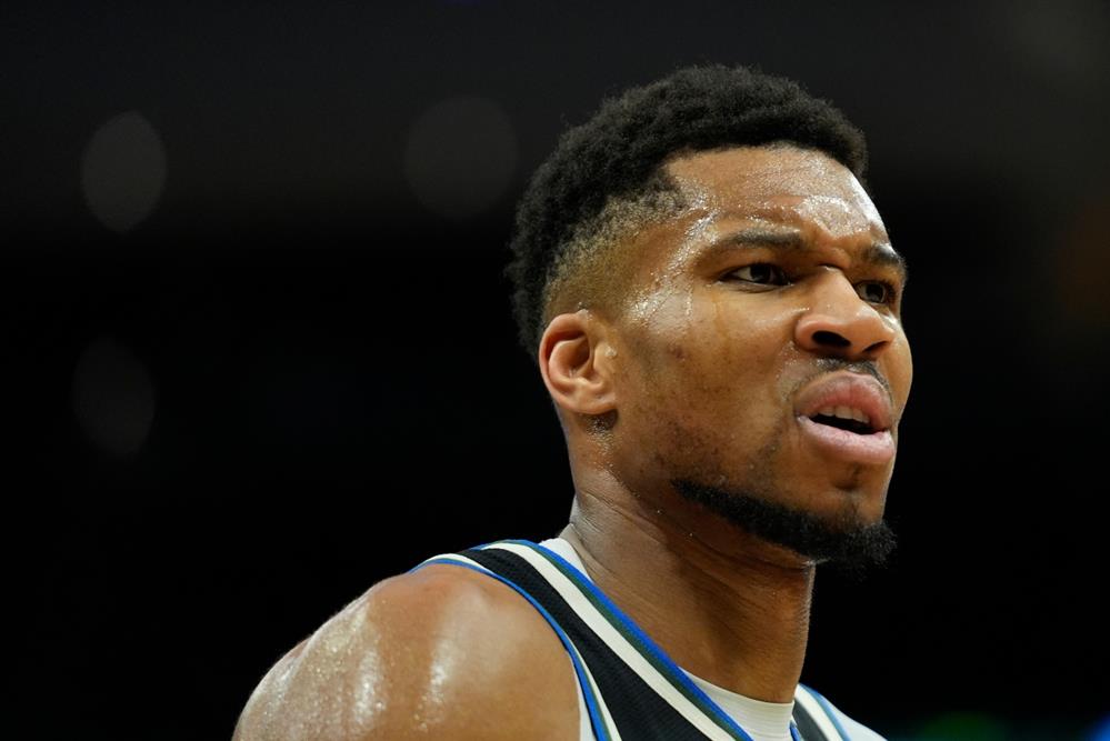 Μπακς - Πέλικανς - Αντετοκούνμπο