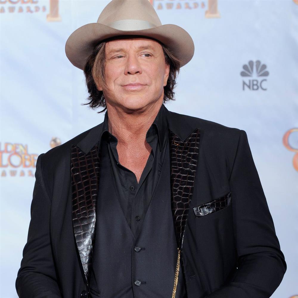 Μίκι Ρουρκ: Αγνώριστος από τις πλαστικές επεμβάσεις - Η είσοδός του στο "Celebrity Big Brother"
