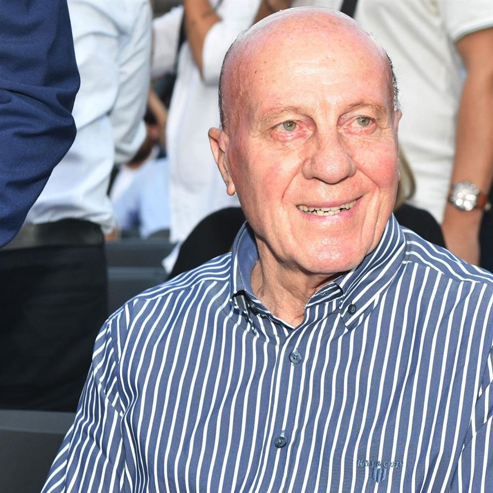 Μίμης Δομάζος