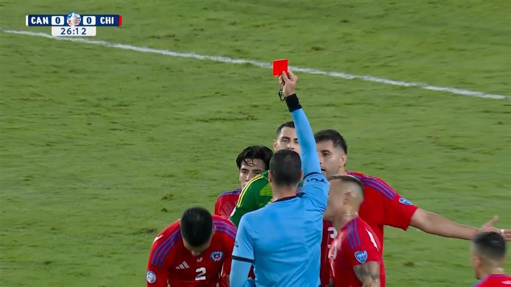 COPA AMERICA 2024 | Καναδάς - Χιλή | Δεύτερη κίτρινη και αποβολή για τον Σουάσο