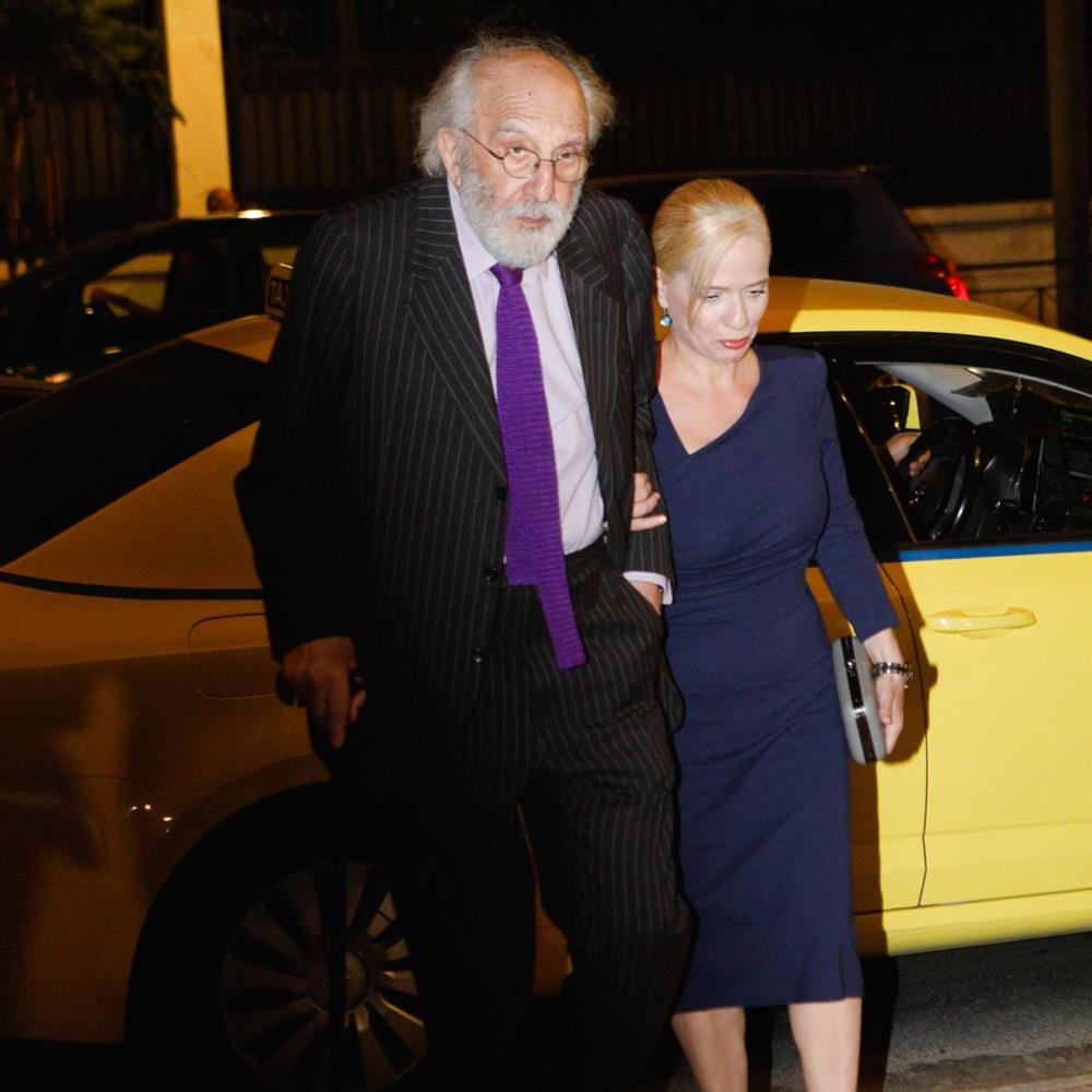 Αλέξανδρος Λυκουρέζος: Τι απαντά η σύντροφός του μετά την ποινή φυλάκισης 30 μηνών με αναστολή στον γνωστό ποινικολόγο
