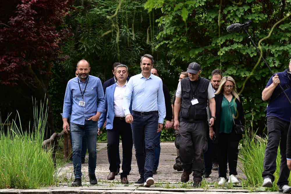 Μητσοτάκης - Μονή Δαφνίου Μητσοτάκης - Μονή Δαφνίου