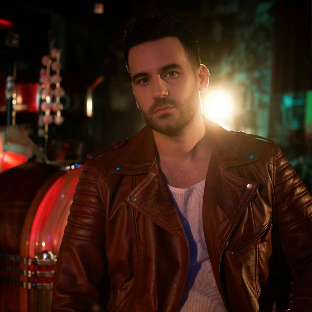 Ο Νικηφόρος Βυθούλκας στο FTHIS: Η κυκλοφορία του νέου του τραγουδιού, η συνάντηση με τον Νόβακ Τζόκοβιτς και η απάντηση στο αν είναι ερωτευμένος