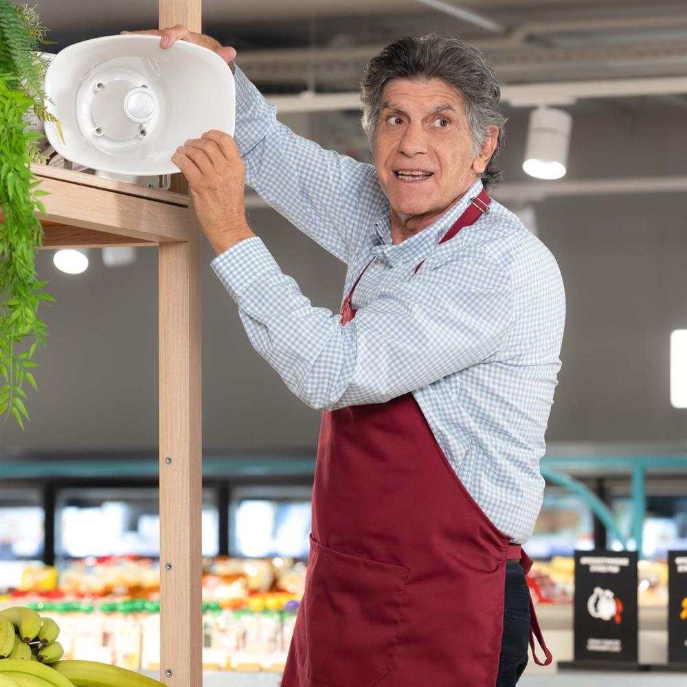 Γιάννης Μπέζος