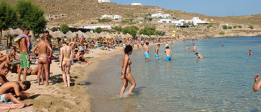 Παραλία - Τουρίστες