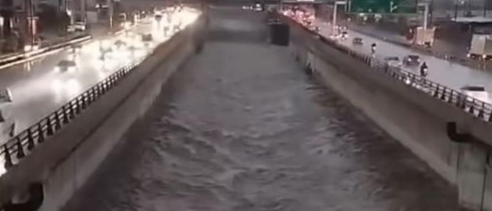 Κακοκαιρία Adel: "Φούσκωσε" ο Κηφισός στο ύψος της λαχαναγοράς (βίντεο)