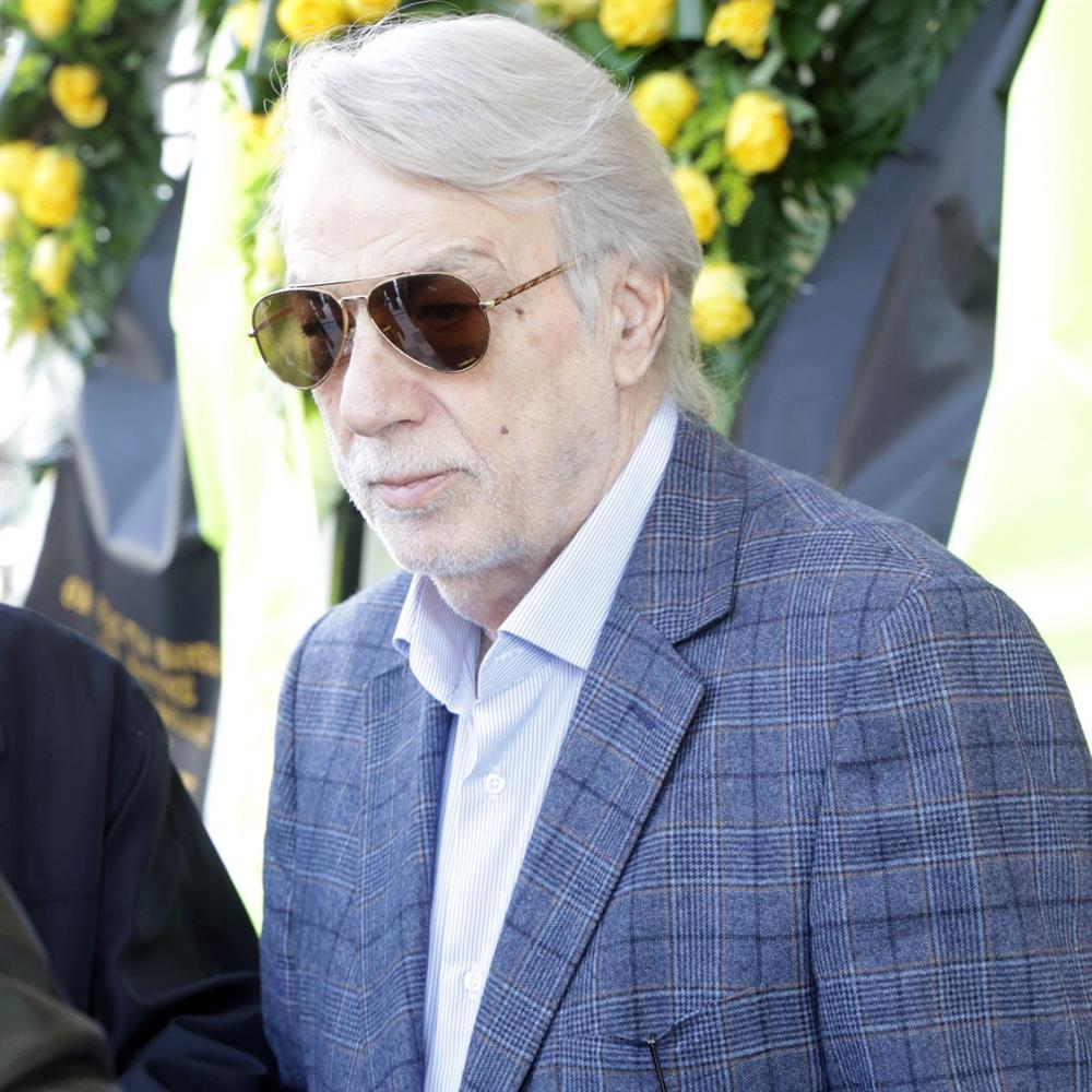 Τάκης Οικονομόπουλος