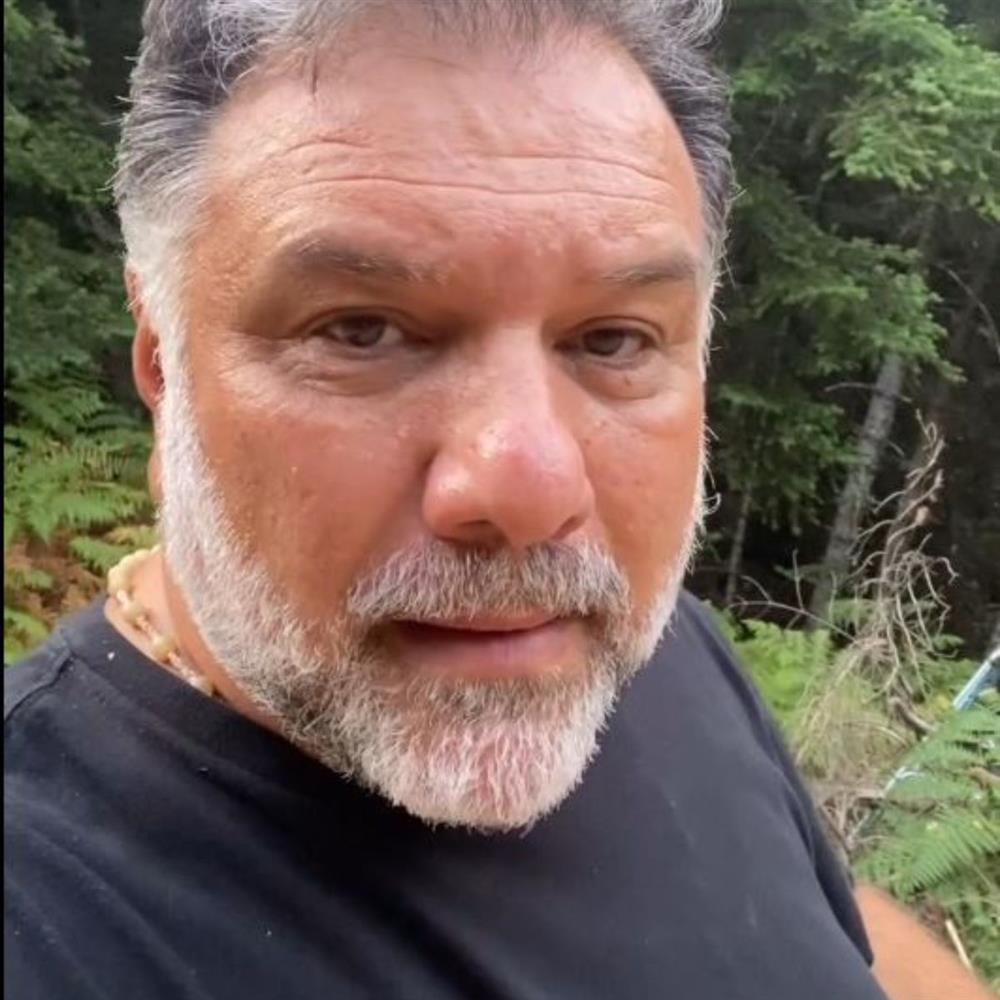 Γρηγόρης Αρναούτογλου: Ξέσπασε στο Instagram - "Ποιος άνθρωπος μπορεί να κάνει κατι τέτοιο;"
