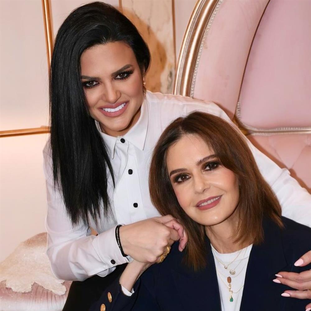 Δήμητρα Κατσαφάδου - Κάτια Δανδουλάκη