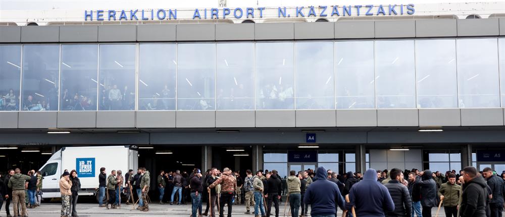 Ηράκλειο: Αποχώρησαν από την πίστα οι αγρότες - Θα διανυκτερεύσουν στο αεροδρόμιο