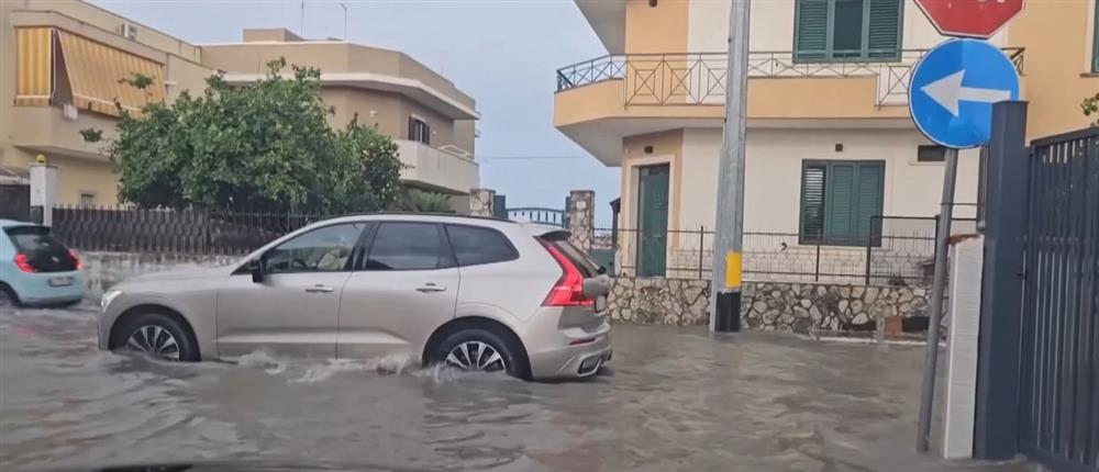 Άνοιξαν οι ουρανοί στην Σικελία - Πλημμύρες και καταστροφές σε περιουσίες (βίντεο)