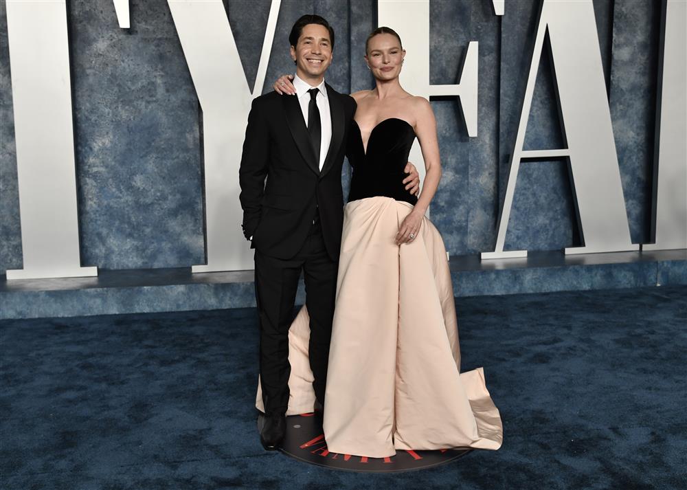 Τζάστιν Λονγκ Κέιτ Μπόσγουορθ