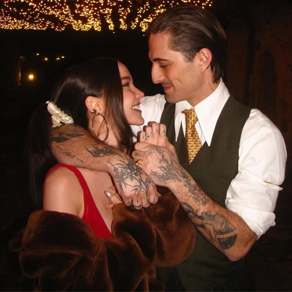 Νταμιάνο Ντάβιντ: Ανακοίνωσε ότι αρραβωνιάστηκε με την σύντροφό του Ντοβ Κάμερον - Οι φωτογραφίες από την πρόταση γάμου