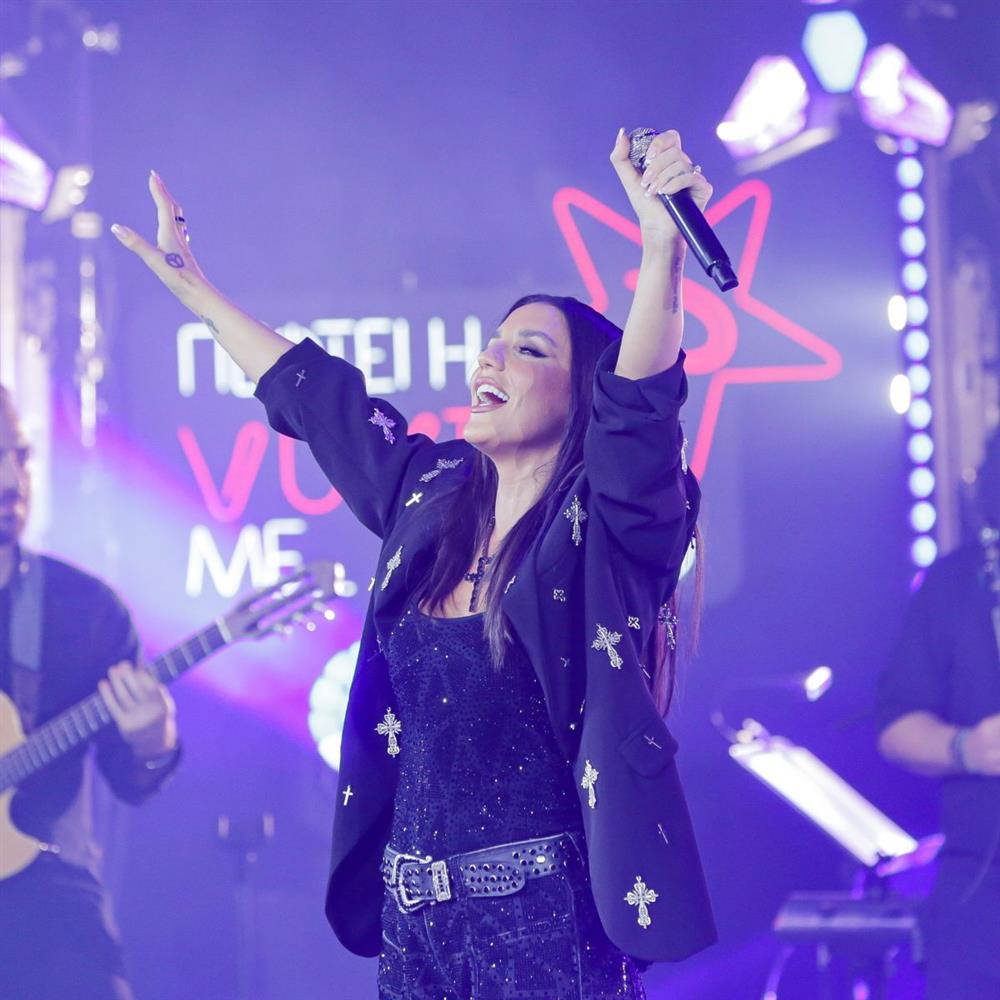 Ιουλία Καλλιμάνη: Η ανάρτησή της μετά το συμβάν με θαμώνα που της πέταγε βρεγμένα λουλούδια στην πίστα