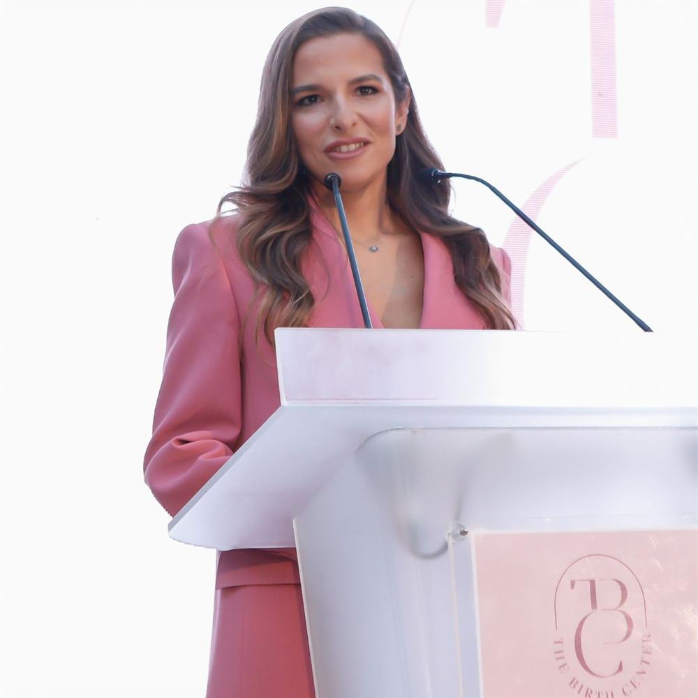 Εριέττα Κούρκουλου: Το νέο της hair look είναι σταθερή αξία κάθε άνοιξη & καλοκαίρι αλλά διχάζει τις fashionistas