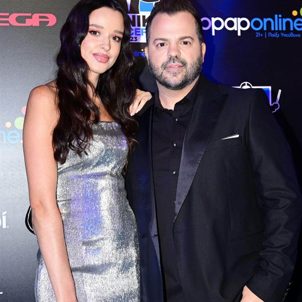 Νίκος Απέργης: "Με τη σύζυγό μου γνωριστήκαμε μέσω Instagram - Μπήκα είδα το προφίλ της και ότι είναι ένα πολύ συνεσταλμένο κορίτσι"