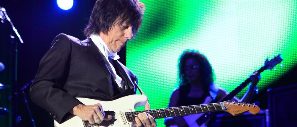 Jeff Beck: Ο ανήσυχος πρωτοπόρος που επαναπροσδιόρισε την ηλεκτρική κιθάρα