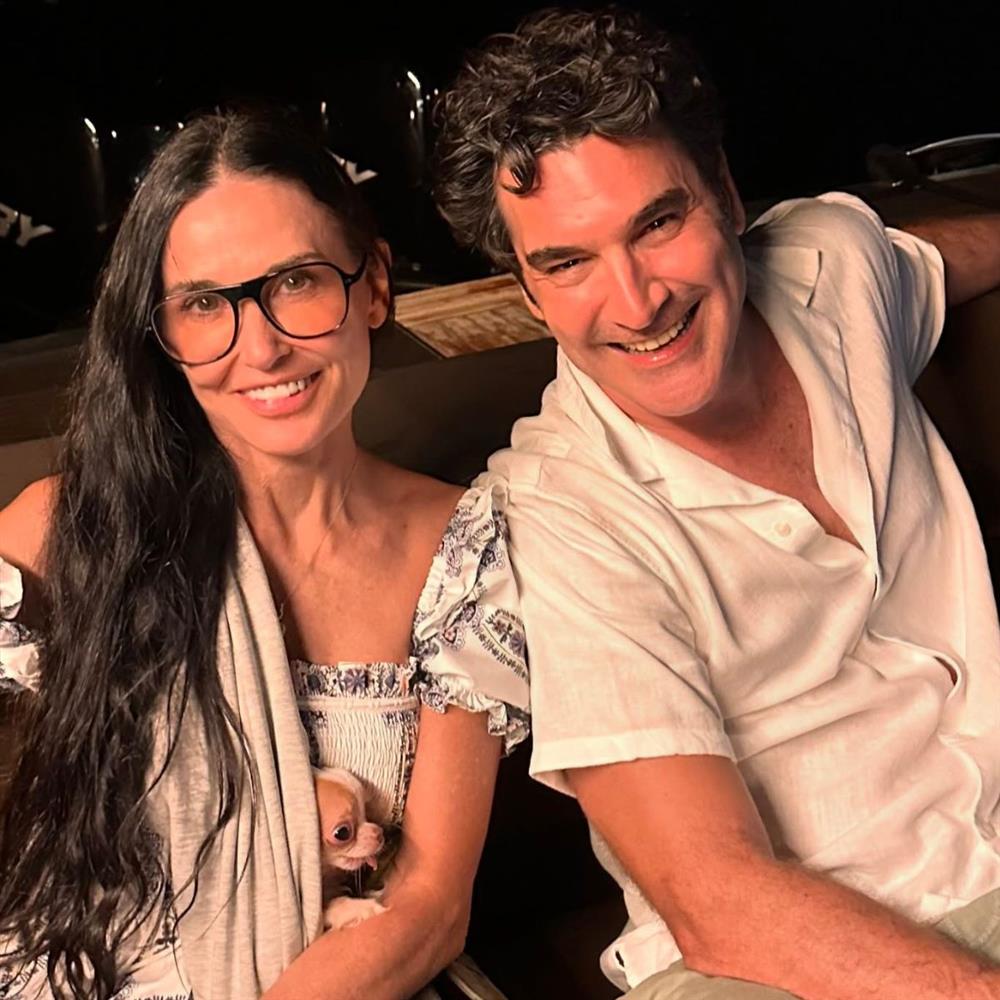 Παπακαλιατης