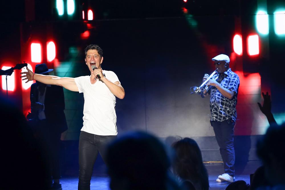 Σάκης Ρούβας