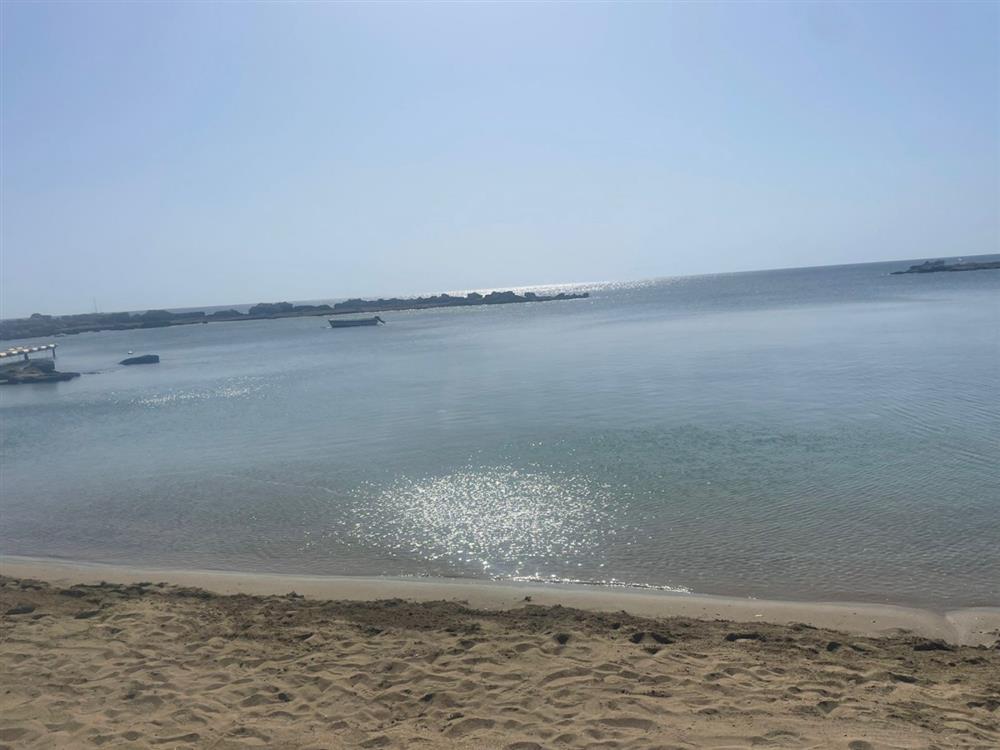 Ρόδος - beach bar - Αγία Μαρίνα - ξαπλώστρες - ομπρέλες