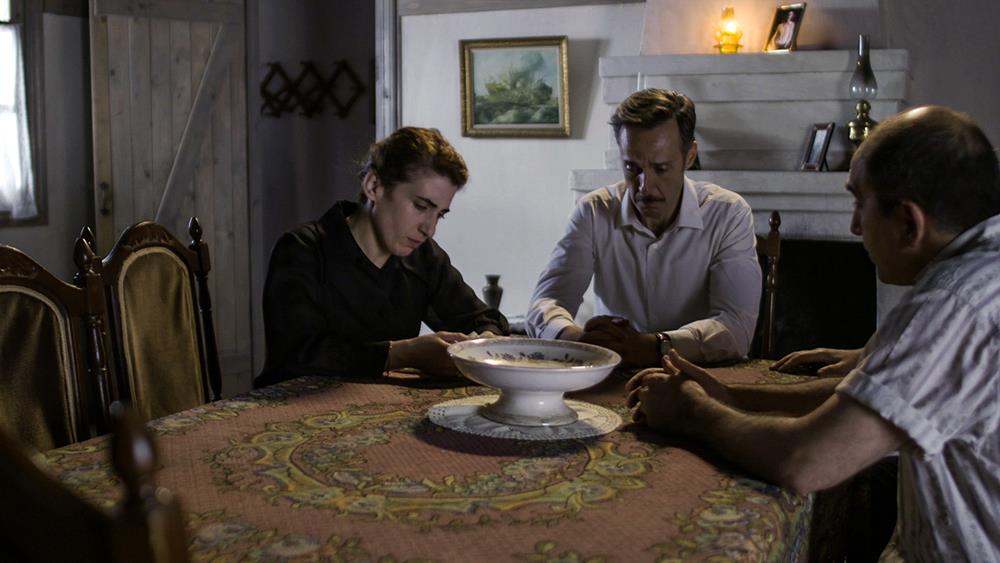 ΑΓΡΙΕΣ ΜΕΛΙΣΣΕΣ - ANT1