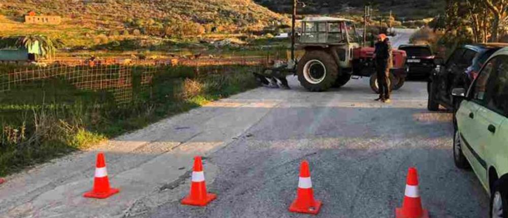 Αμοργός: Αγρότης έστησε μόνος του το πρώτο μπλόκο στο νησί