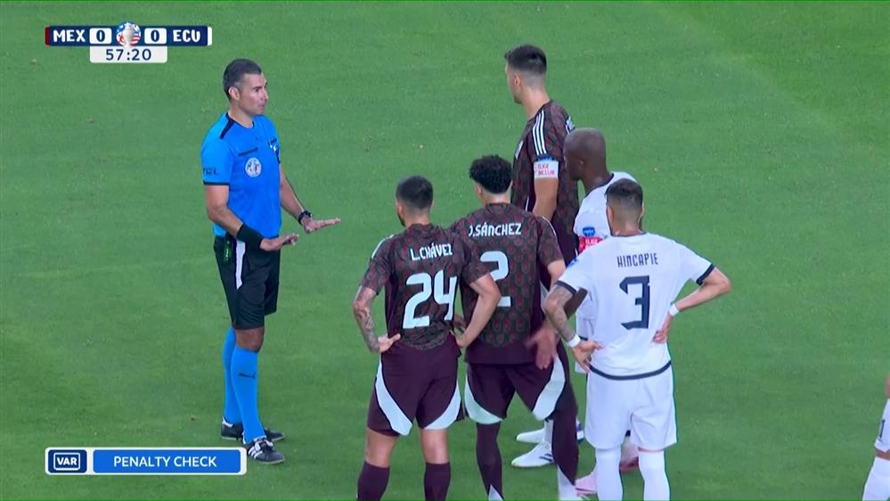 COPA AMERICA 2024| Μεξικό - Εκουαδόρ | Πέναλτι ζητούν οι Μεξικανοί στο μαρκάρισμα του Τόρες - Καμία παράβαση η απόφαση του VAR
