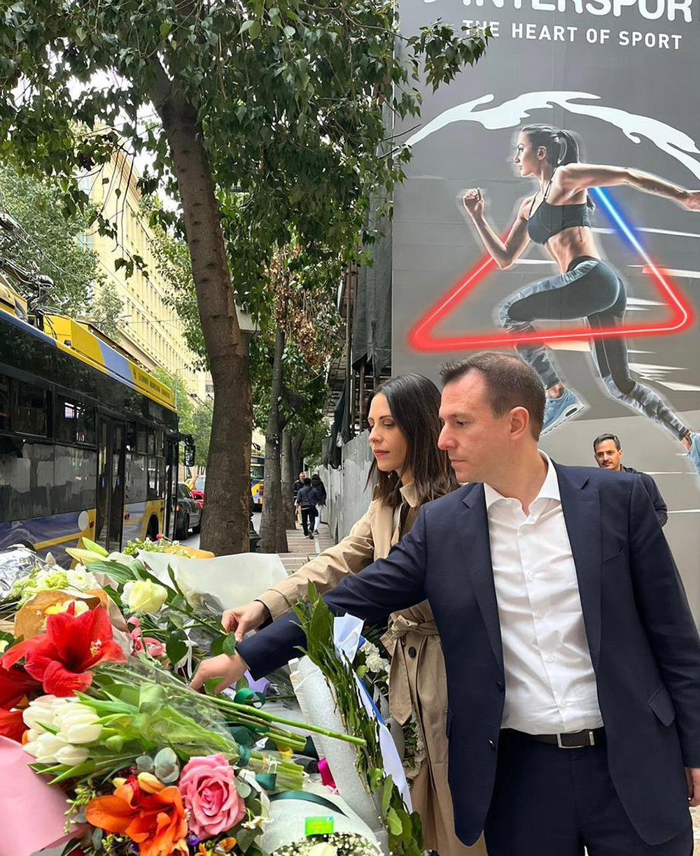 Παναγιώτης Δουδωνής - Δημήτρης Μάντζος - Ελένη Χρονοπούλου - ΠΑΣΟΚ - μνημείο - MARFIN