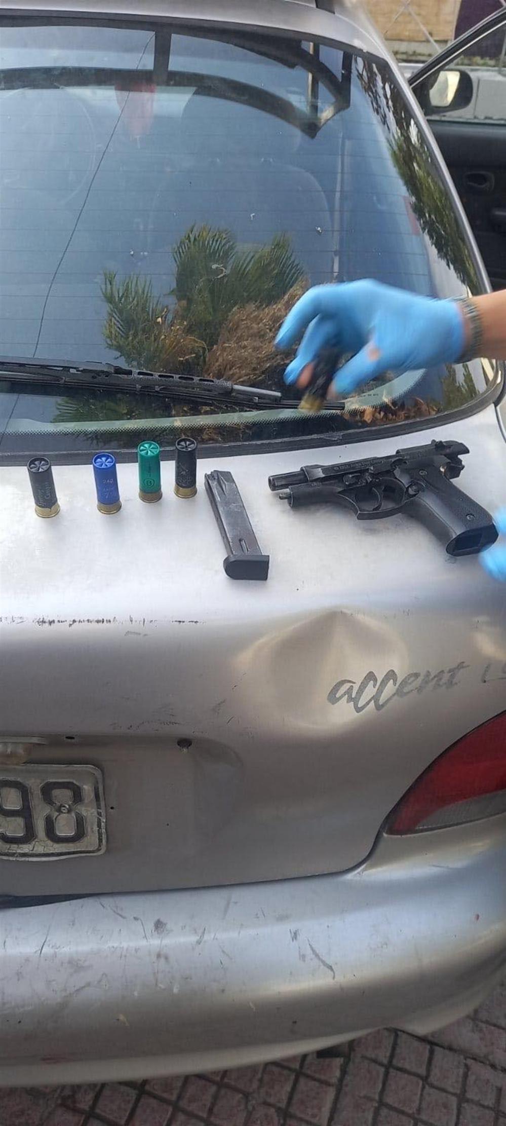 Φυλή - όπλα - ναρκωτικά - λίρες Φυλή - όπλα - ναρκωτικά - λίρες