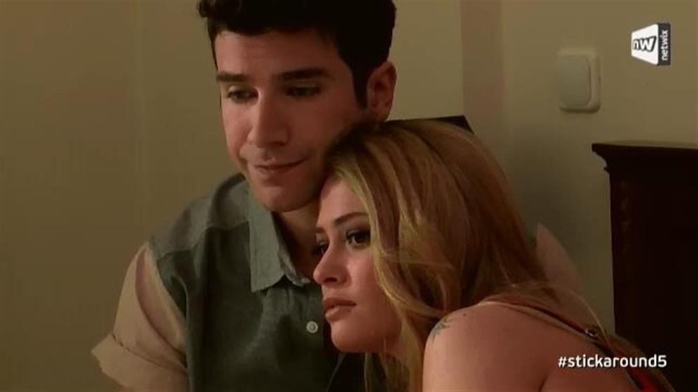 Stick Around - season 5 - Επεισόδιο 18