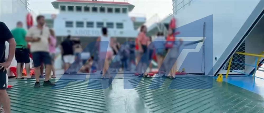 Νέα Στύρα: Προσάραξη φέρι μποτ