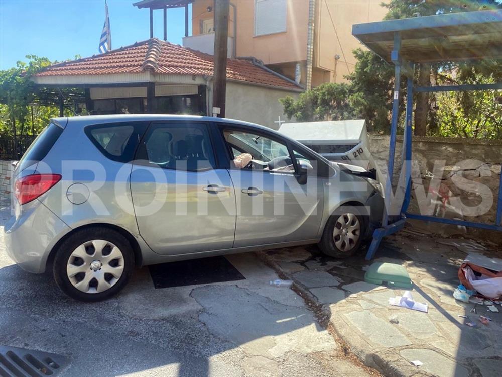 Καβάλα - τροχαίο - στάση λεωφορείου Καβάλα - τροχαίο - στάση λεωφορείου