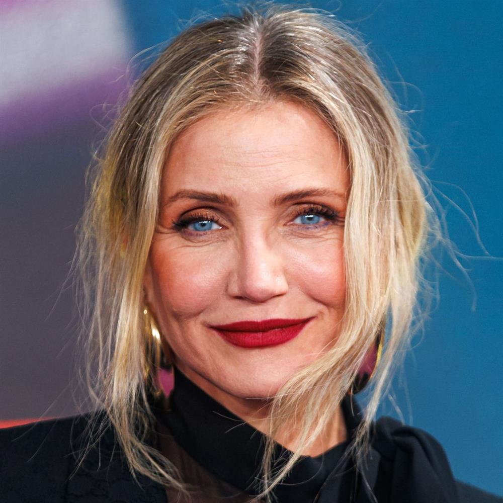 Κάμερον Ντίαζ: Η επιστροφή στο κόκκινο χαλί μετά από 5 χρόνια απουσίας & το συγκλονιστικό total black look της
