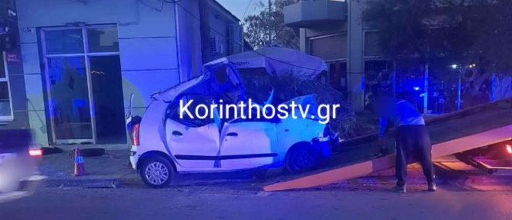 Βραχάτι: Αυτοκίνητο πέρασε στο αντίθετο ρεύμα και έπεσε πάνω σε δέντρο - Νεκρός ο οδηγός