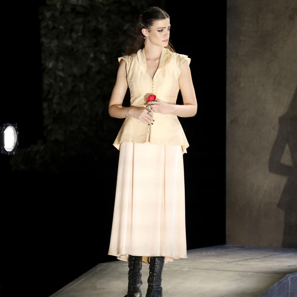 Τζένη Καζάκου