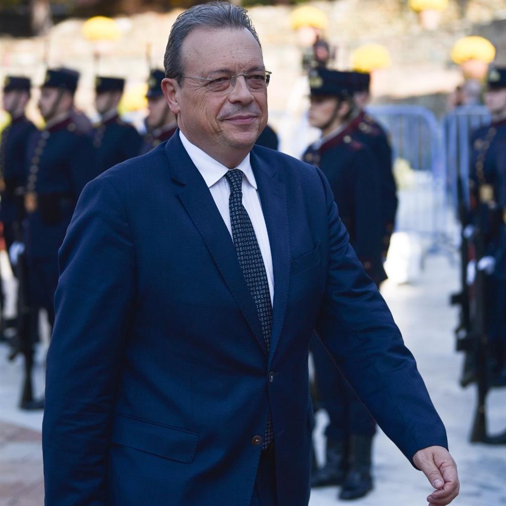 Σωκράτης Φάμελλος: Ο γιος του πήρε υποτροφία σε πανεπιστήμιο των ΗΠΑ - "Περήφανη η μητέρα σου από εκεί ψηλά"