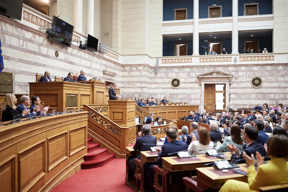 Βουλή - Μητσοτάκης