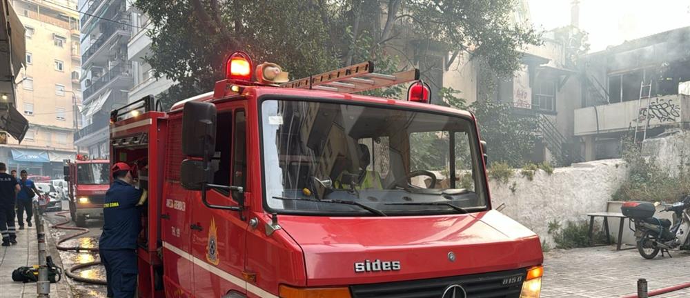 Θεσσαλονίκη - εγκαταλελειμμένο σπίτι - φωτιά Θεσσαλονίκη - εγκαταλελειμμένο σπίτι - φωτιά
