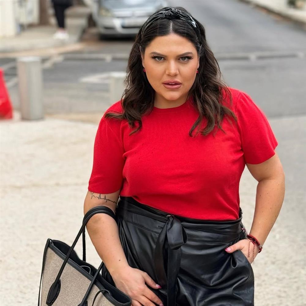 Δανάη Μπάρκα: Η απάντηση για τις προσωπικές της στιγμές που είδαν το φως της δημοσιότητας - "Με πιάνει μια αμηχανία"