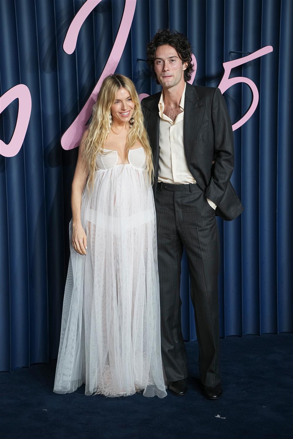 Σιένα Μίλερ