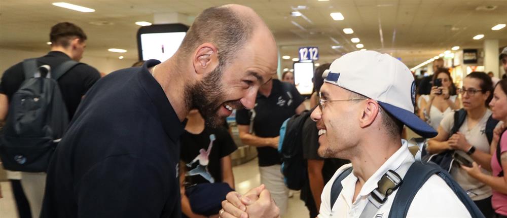 Εθνική Ελλάδος μπάσκετ- άφιξη - Ελευθέριος Βενιζέλος Εθνική Ελλάδος μπάσκετ- άφιξη - Ελευθέριος Βενιζέλος