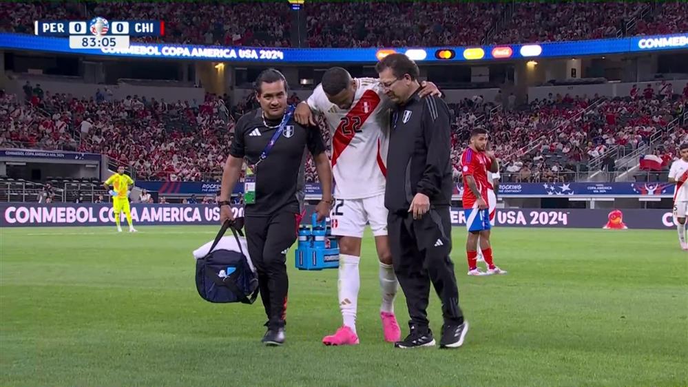COPA AMERICA 2024 | Περού - Χιλή | Τραυματίστηκε ο αμυντικός της ΑΕΚ, Αλεξάντερ Κάλενς