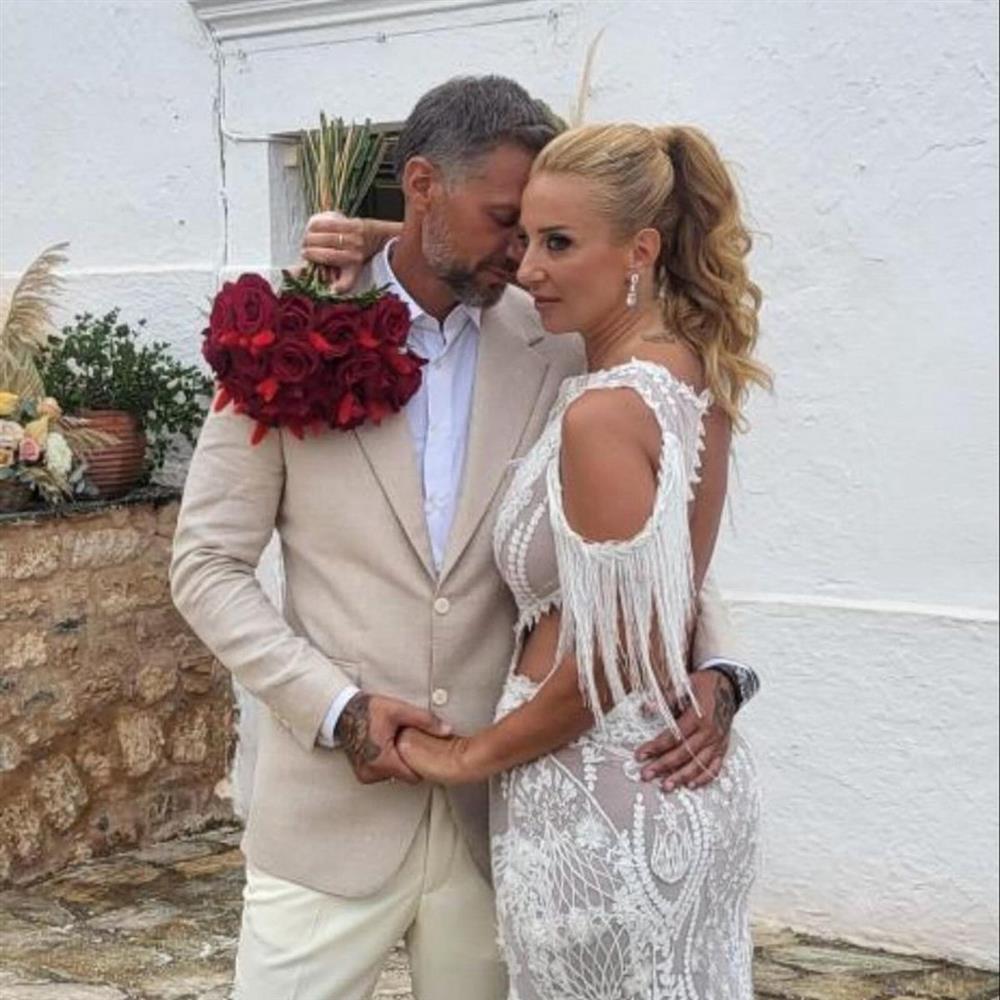 Αλέξανδρος Παρθένης:  Μιλά πρώτη φορά για τον γάμο του - "Έπρεπε να αφήσω κάποιους ανθρώπους απ’ έξω"