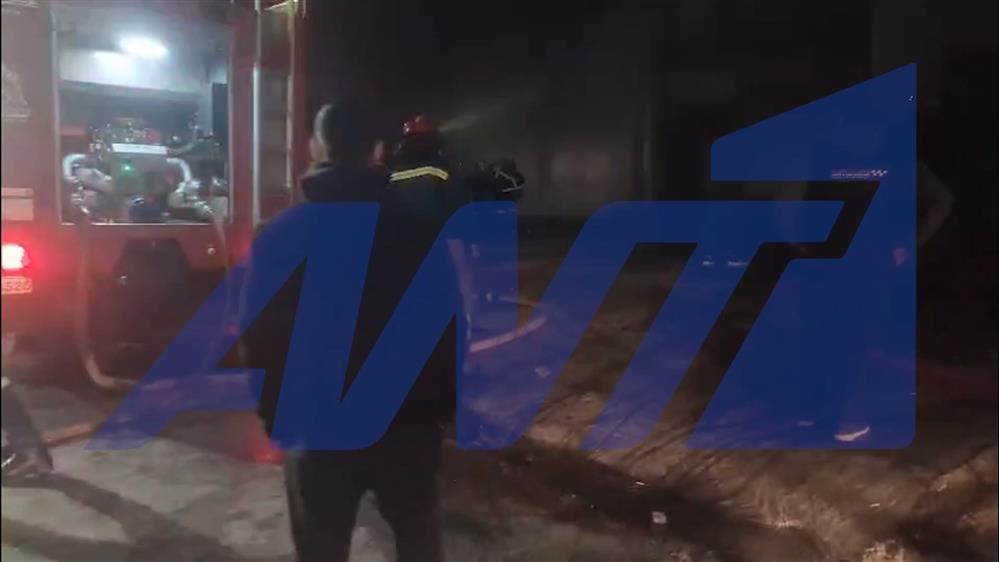 Φωτιά σε επιχείρηση στην Πάτρα