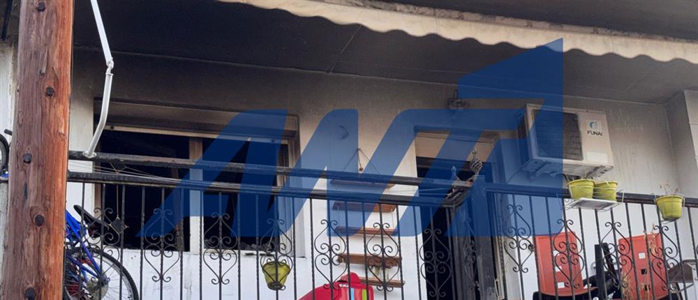 Φωτιά σε διαμέρισμα στη Θεσσαλονίκη: Με εγκαύματα δύο παιδιά