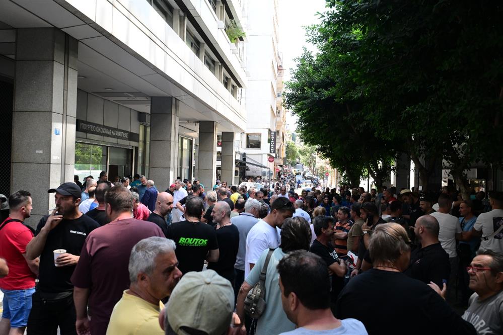 Συνεργεία - απεργία - κινητοποιήσεις