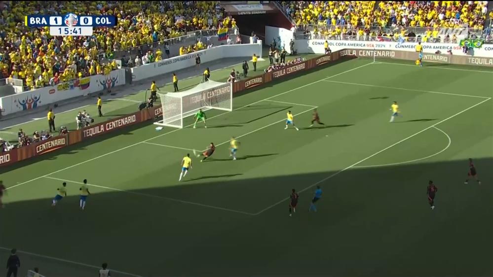 COPA AMERICA 2024 | Βραζιλία - Κολομβία | Γυριστό βολέ του Χάμες πάνω από τα δοκάρια
