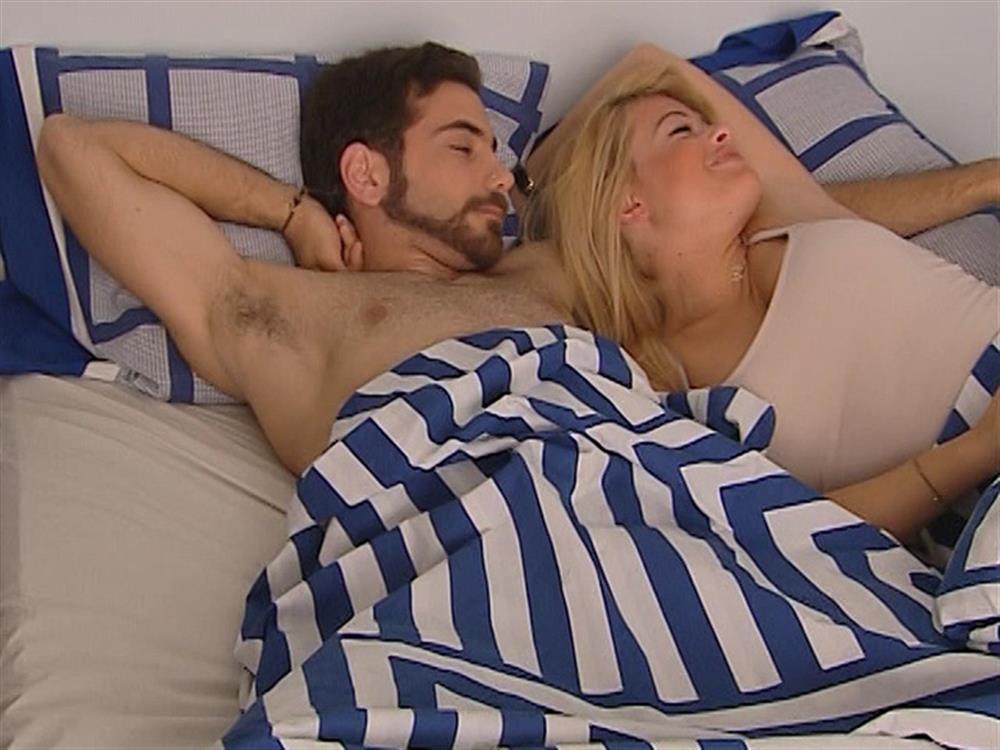 Stick around (season 3 - επεισ.21)