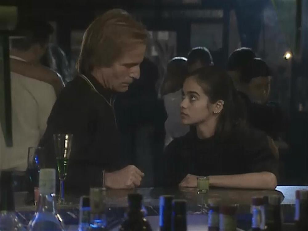 Γλυκόξινο κρασί (επ.07)